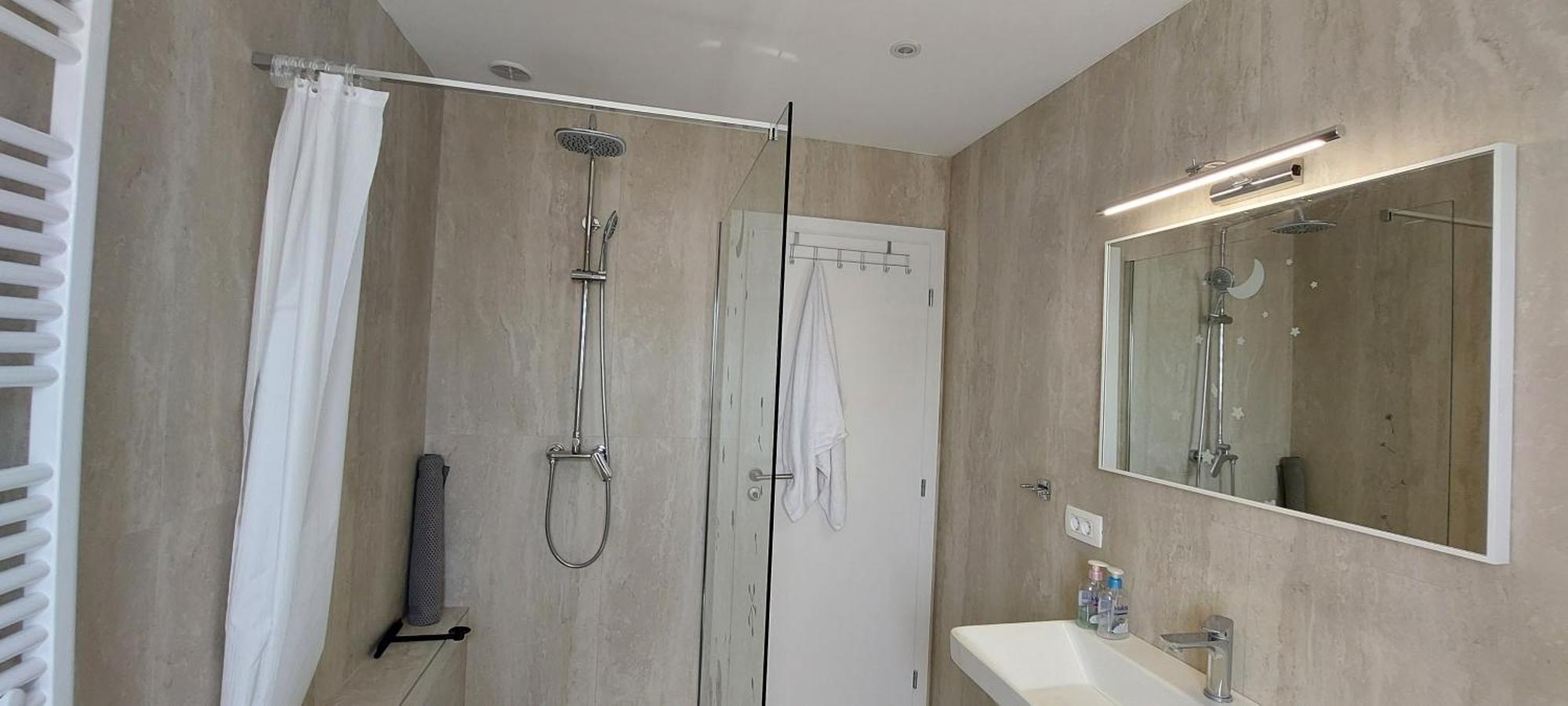 Apartman Figaro Pogled Od Milijun Dolara, 2 Tusa, 2 Wc Kaštela Exterior foto